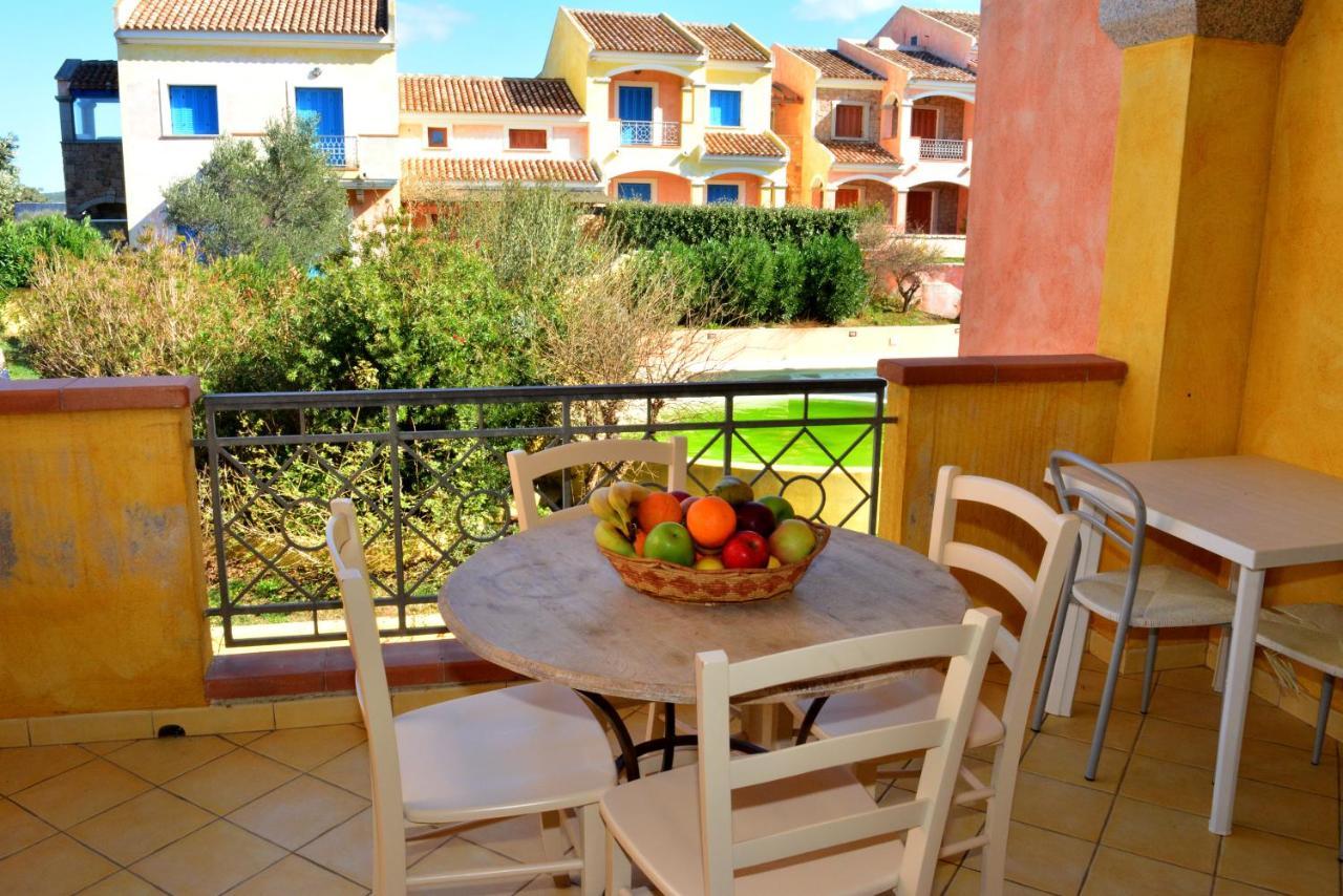 Appartamenti Residence Zodiaco Porto Pozzo Zewnętrze zdjęcie